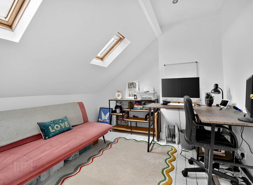 123 Belmont Road, Belfast, BT4 2AD
