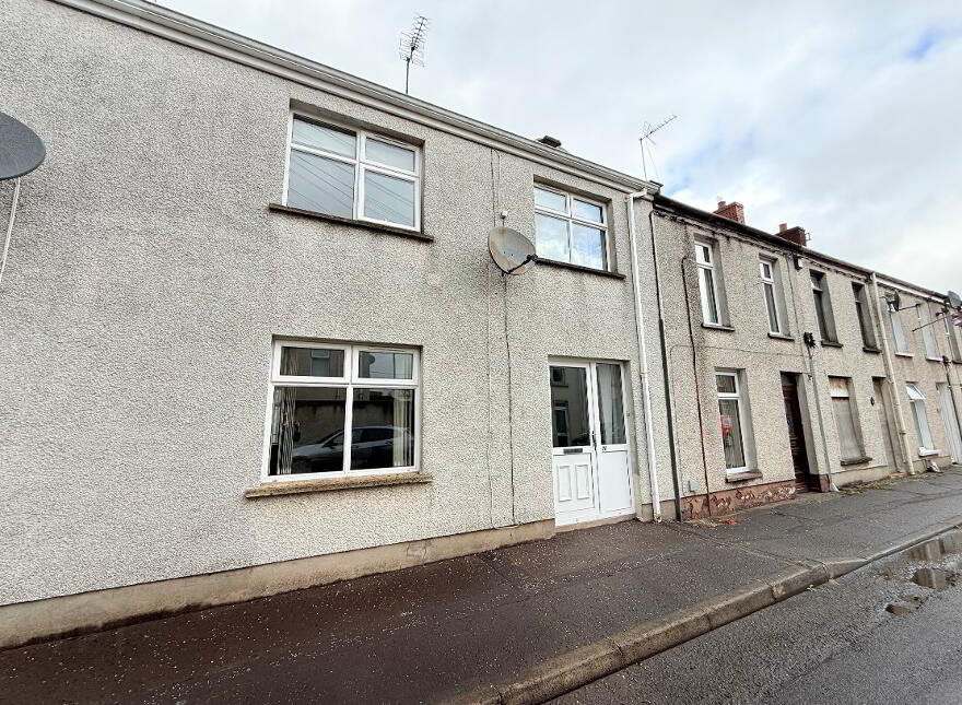 2b Ladysmith Terrace, Ballymena, BT42 2AG photo