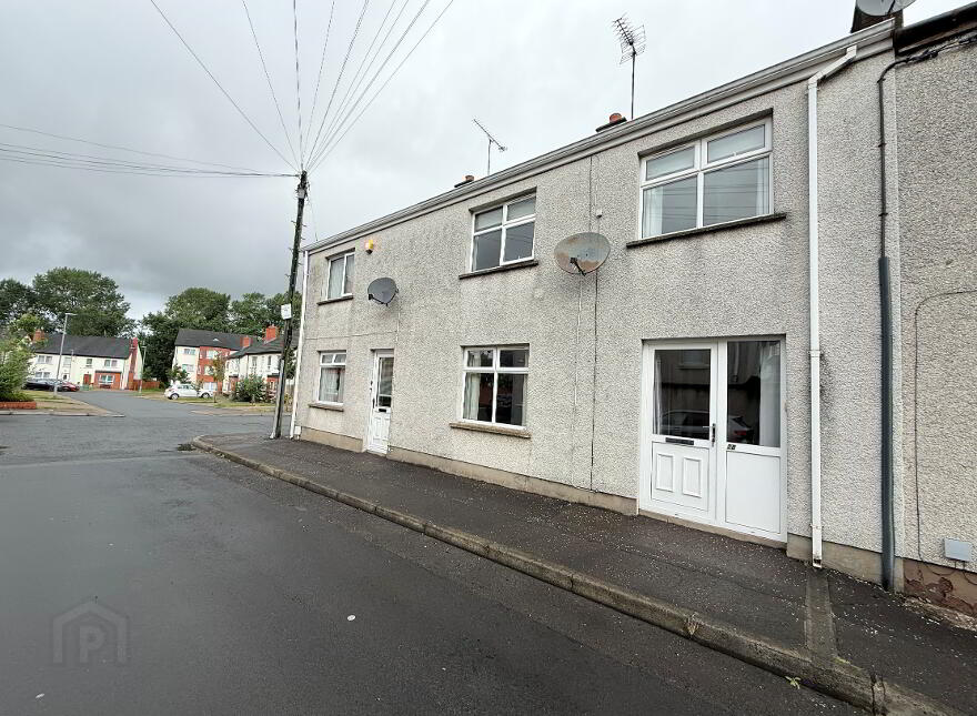 2b Ladysmith Terrace, Ballymena, BT42 2AG