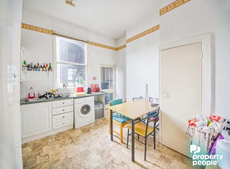 Flat 2, 19 Rugby Road, Belfast, BT7 1PT