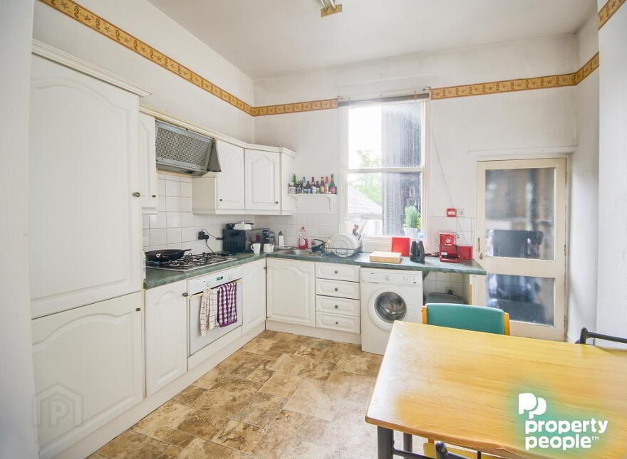 Flat 2, 19 Rugby Road, Belfast, BT7 1PT