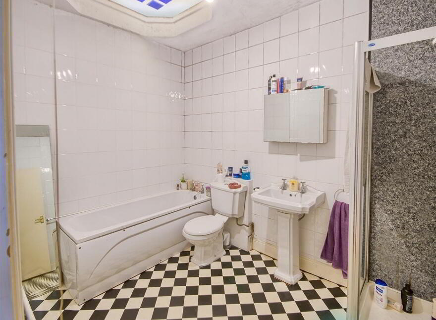 Flat 2, 19 Rugby Road, Belfast, BT7 1PT