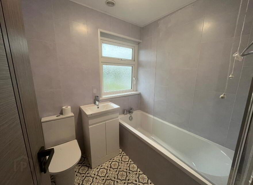 136 Salia Avenue, Carrickfergus, BT38 8NE