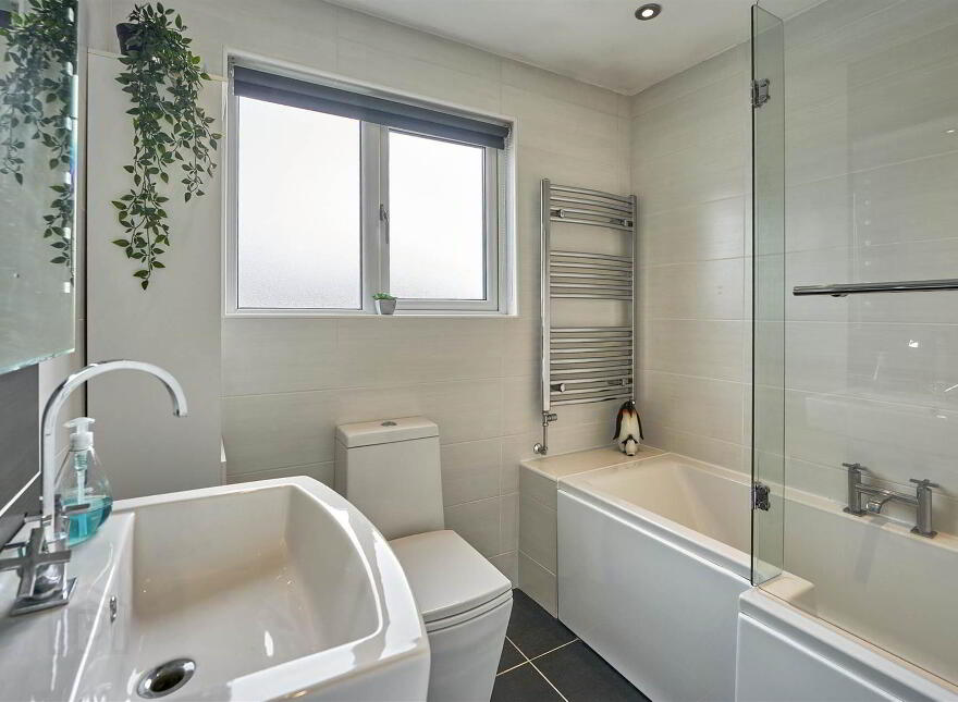 21 Chatsworth, Bangor, BT19 7WA