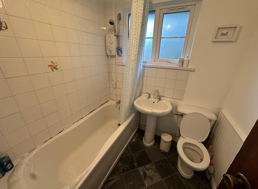 12 Hampton Strand, Sunnyside Street, Belfast, BT7 3BY