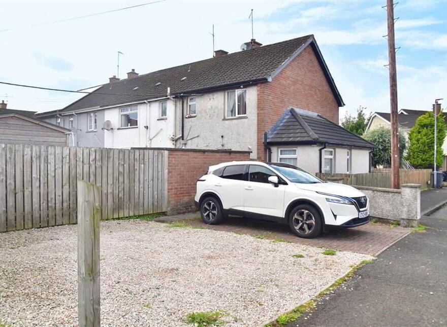 22 Arran Avene, Ballymena, BT42 4AP