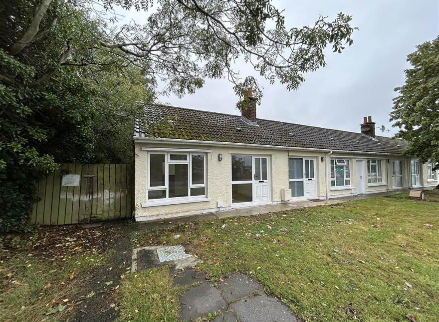 140 Bloomfield Road South, Bangor, BT19 7HR photo