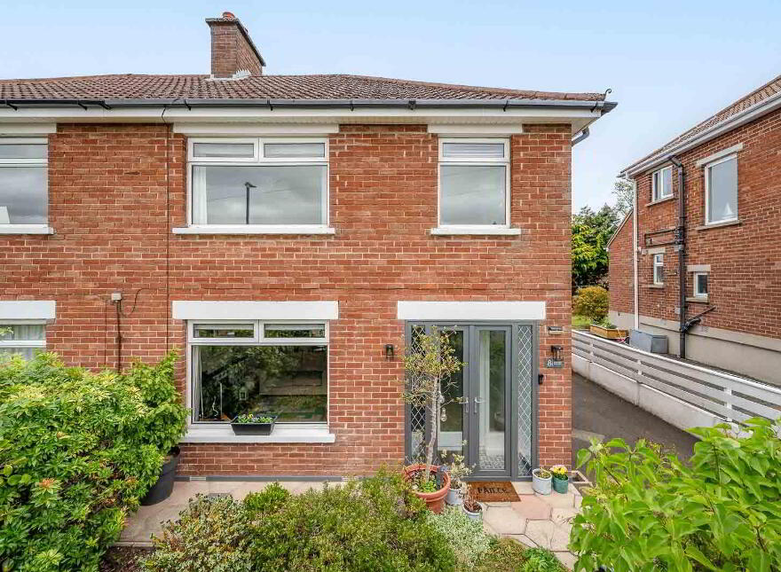 8 Glenholm Crescent, Belfast, BT8 6LS