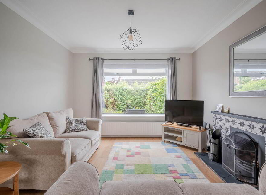 8 Glenholm Crescent, Belfast, BT8 6LS
