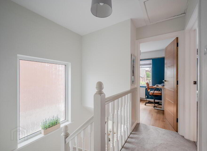 8 Glenholm Crescent, Belfast, BT8 6LS