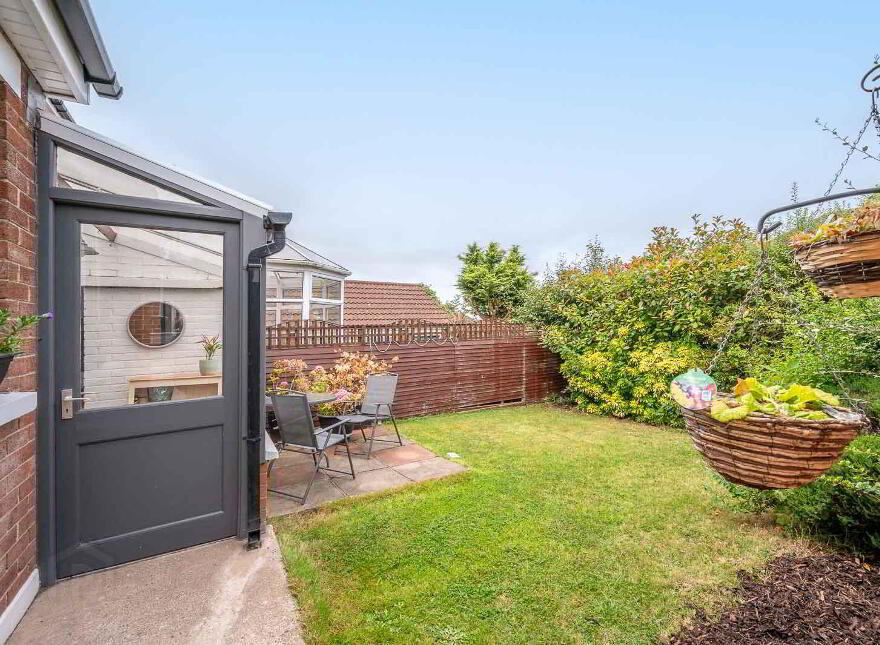 8 Glenholm Crescent, Belfast, BT8 6LS