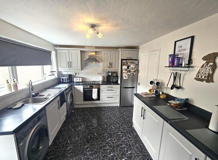 11 Seymour Gardens, Nelson Drive, Waterside, L'Derry, BT47 6ND