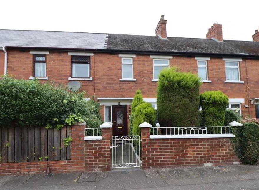 4 Strandburn Gardens, Sydenham, Belfast, BT4 photo
