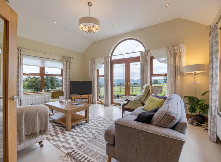125 Knowehead Road, Broughshane, Ballymena, BT43 7JD