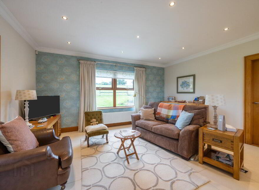 125 Knowehead Road, Broughshane, Ballymena, BT43 7JD