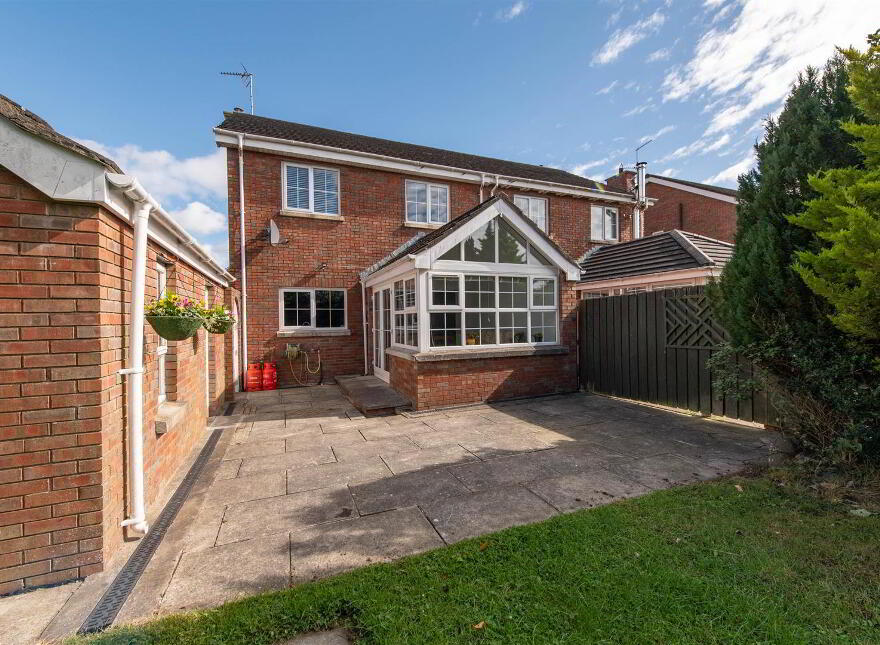 1 Demesne Avenue, Downpatrick, BT30 6UY