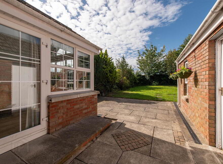 1 Demesne Avenue, Downpatrick, BT30 6UY