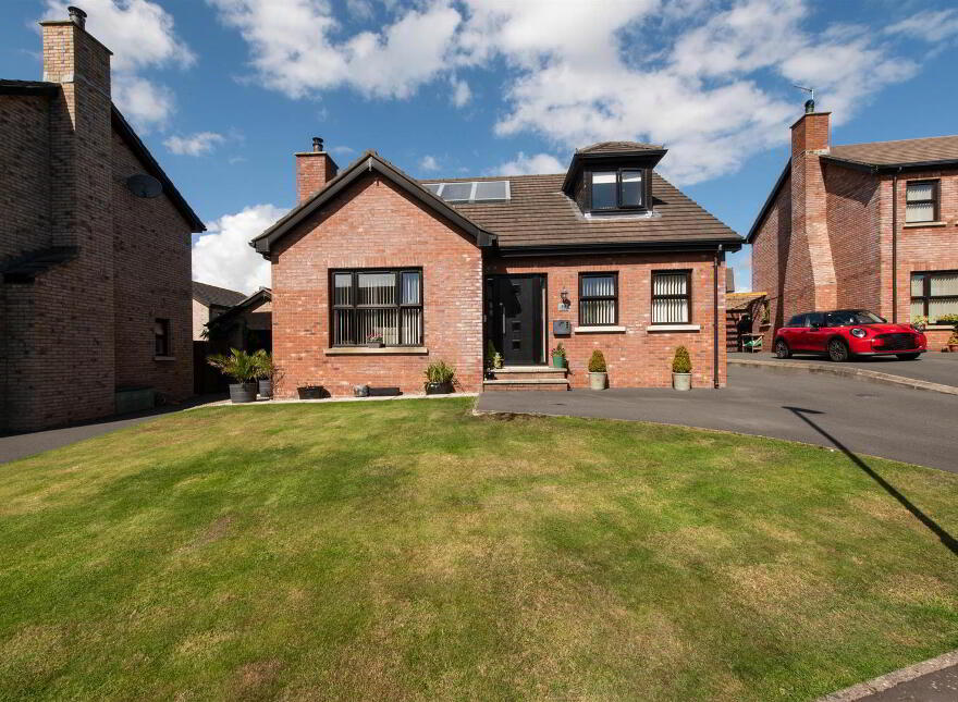 39 Graysfield, Crossgar, BT30 9HG