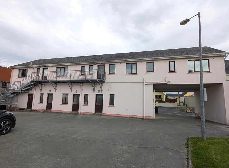 Main St., Cloncorrick, Carrigallen, H12FH29