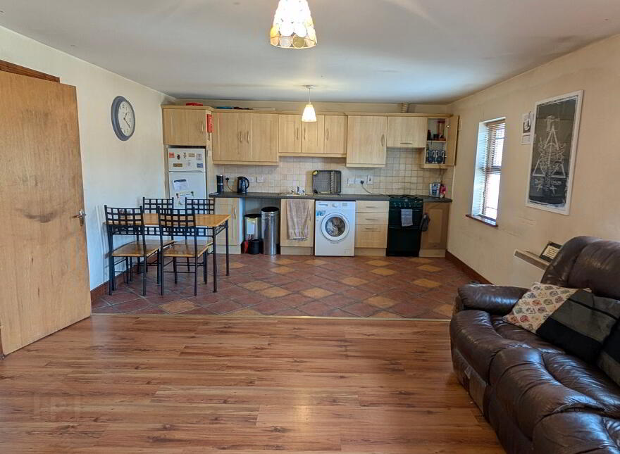Main St., Cloncorrick, Carrigallen, H12FH29