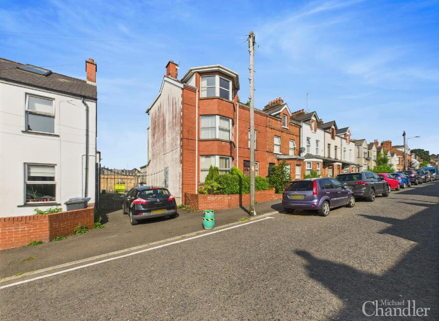 70 Downshire Road, Holywood, BT18 9LY photo