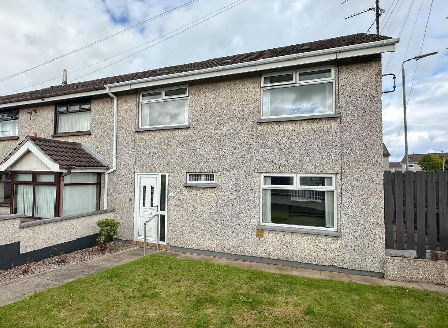 8 Redthorn Court, Off Ballycastle Road, Coleraine, BT52 2ET photo
