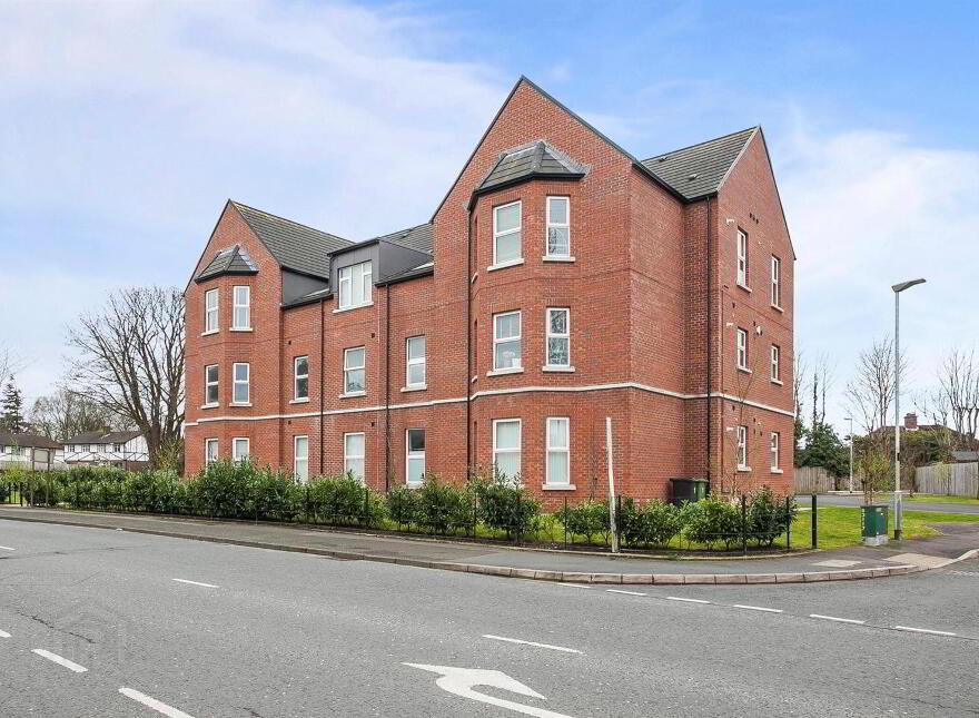 Apartment 8 2 Eaton Park, Dunmurry, Belfast, BT17 9FX