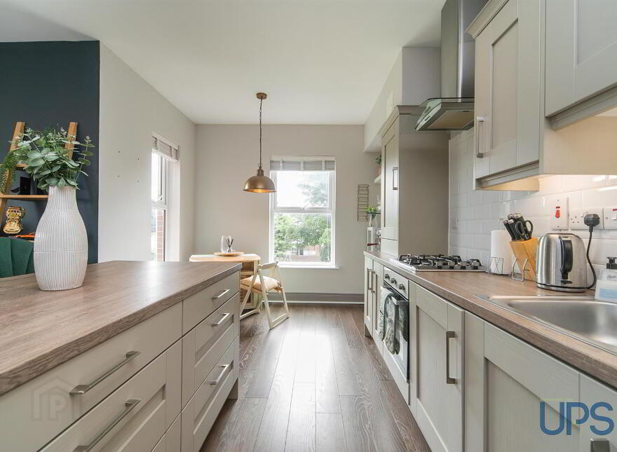 Apartment 8 2 Eaton Park, Dunmurry, Belfast, BT17 9FX