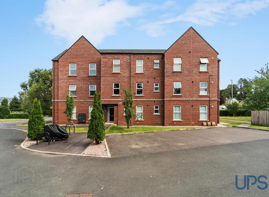 Apartment 8 2 Eaton Park, Dunmurry, Belfast, BT17 9FX
