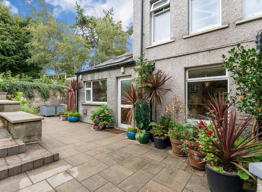 7 Crawfordsburn Road, Newtownards, BT23 4EA