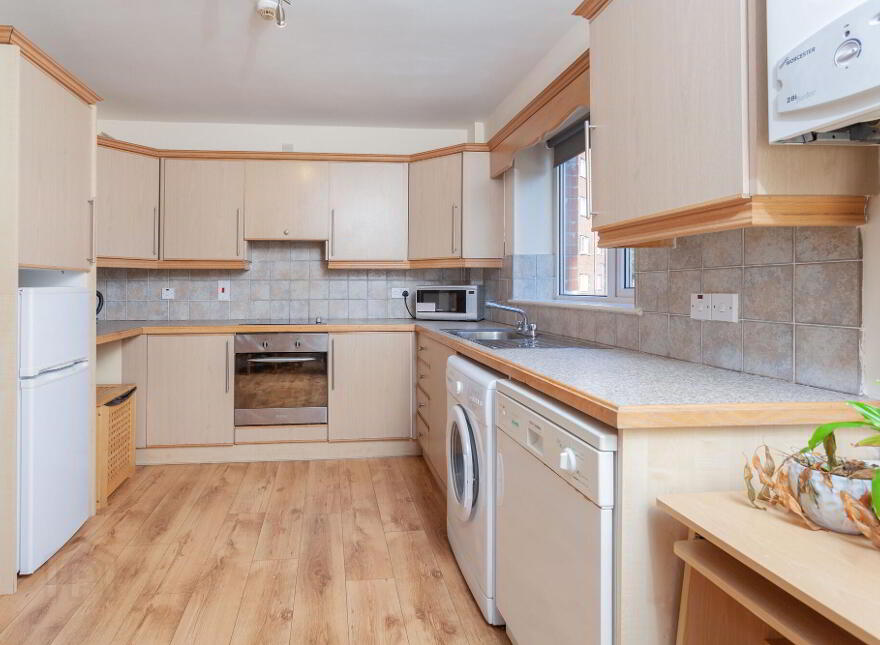 3 Laganview Court, Belfast, BT5 4AR