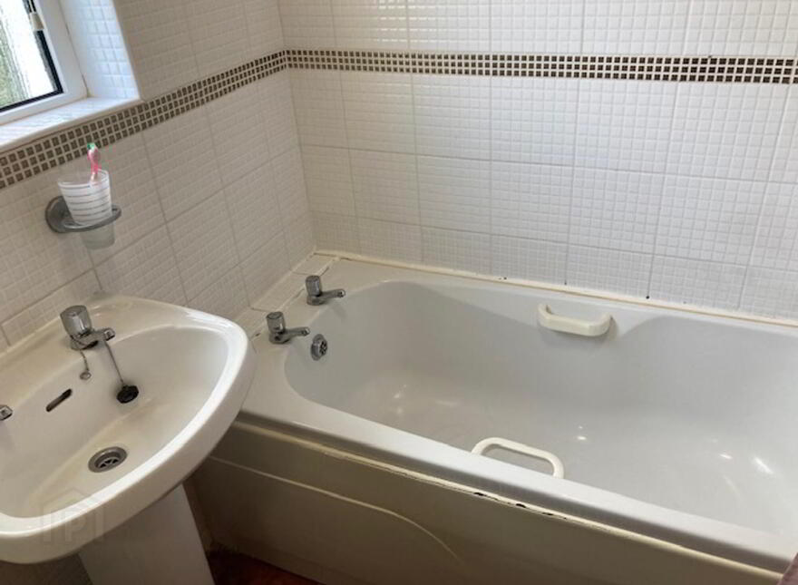 Apt 2, 13 Helgor Park Mews, Off Circular Road, Belfast, BT4 2GX