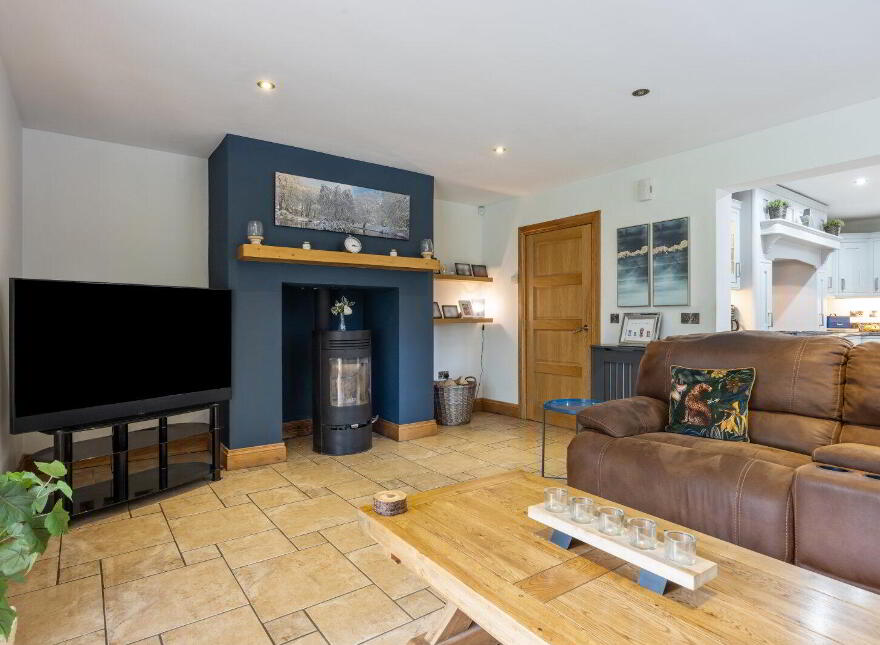 153 Listooder Road, Saintfield, Ballynahinch, BT24 7JA
