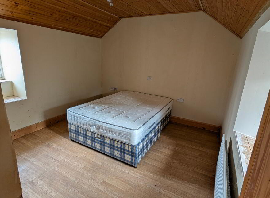 Cornaferst, Carrigallen, H12PN32