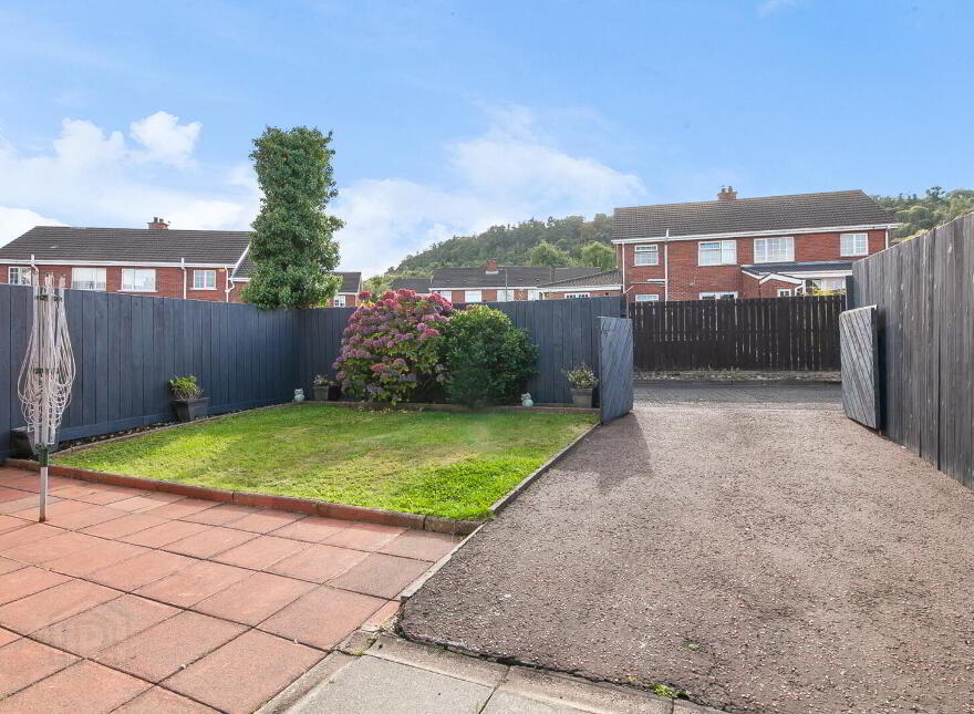 16 Hillcrest Villas, Doagh Road, Newtownabbey, BT36 6EE