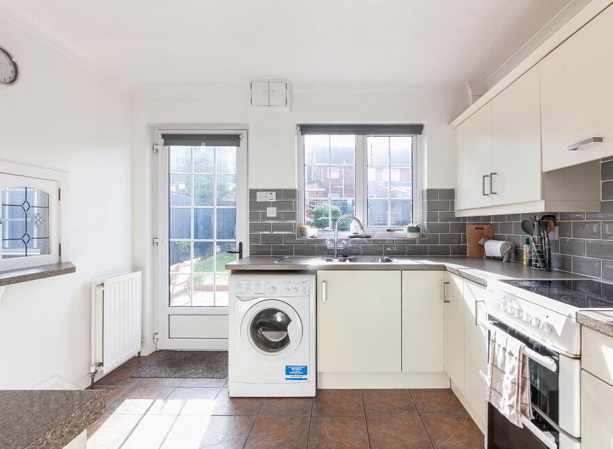16 Hillcrest Villas, Doagh Road, Newtownabbey, BT36 6EE