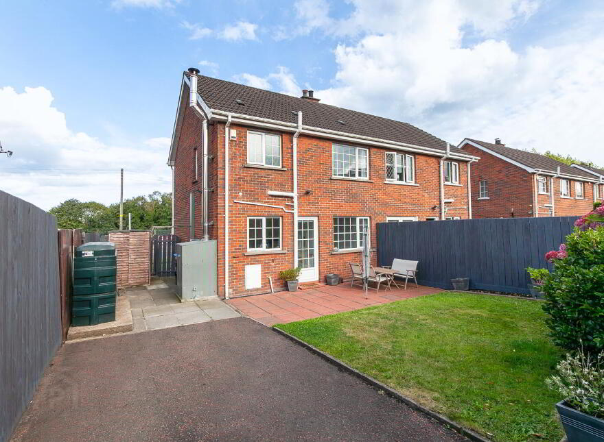 16 Hillcrest Villas, Doagh Road, Newtownabbey, BT36 6EE