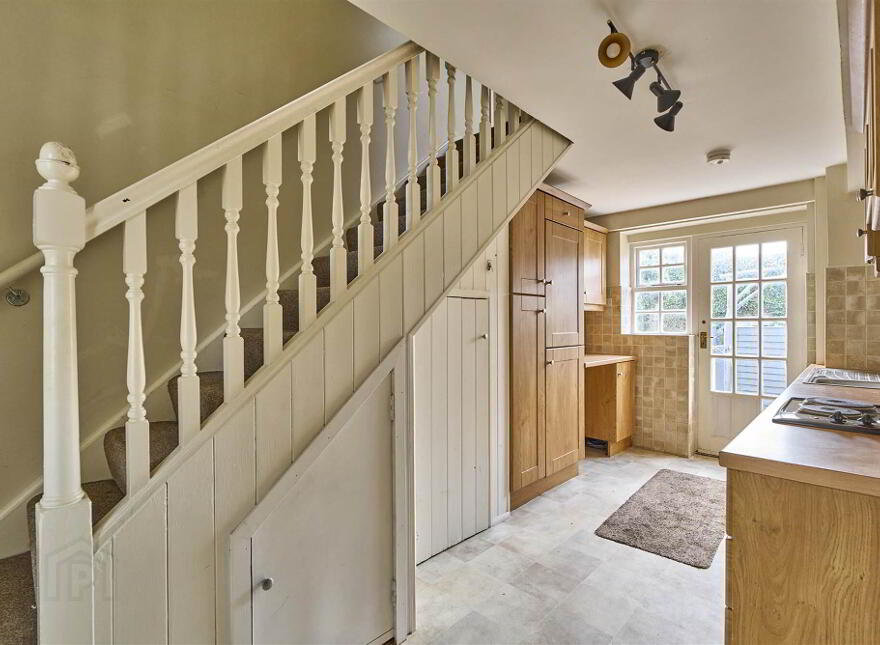 8 Brook Street, Holywood, BT18 9BB