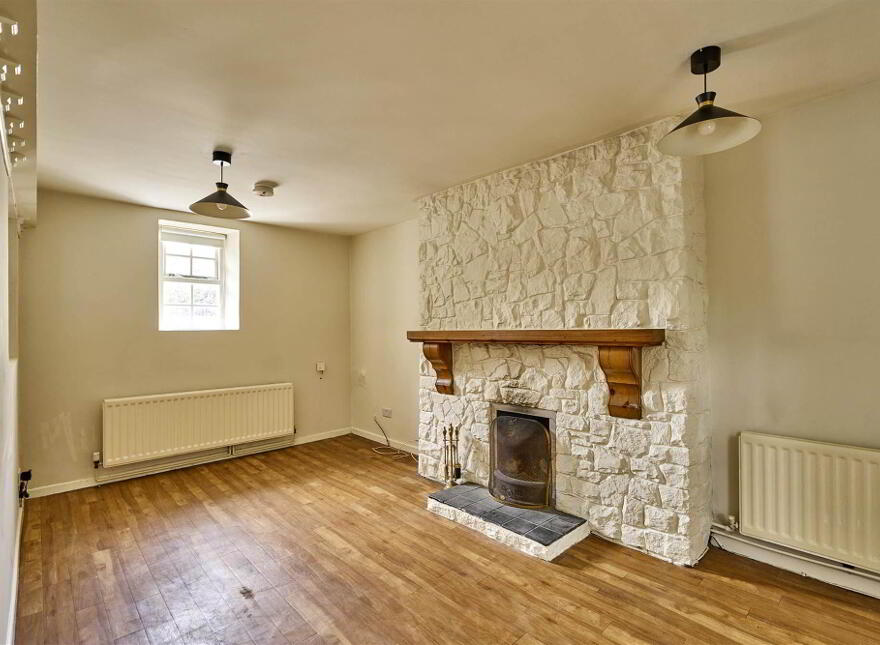 8 Brook Street, Holywood, BT18 9BB