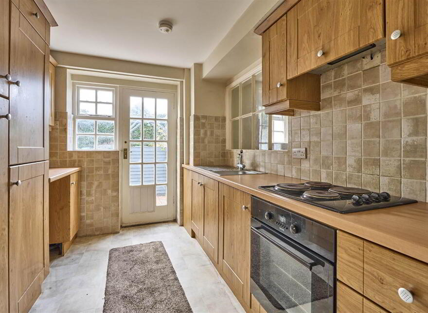8 Brook Street, Holywood, BT18 9BB
