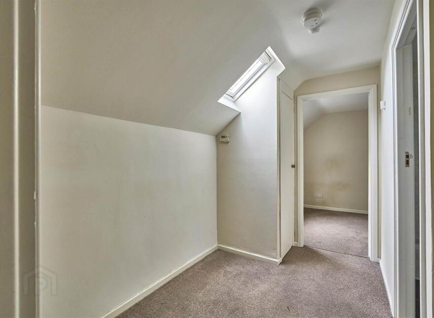 8 Brook Street, Holywood, BT18 9BB