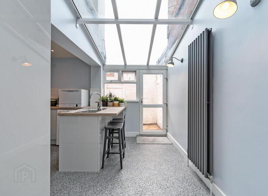 140 Connsbrook Avenue, Belfast, BT4 1JX