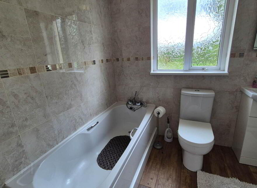 14 Whitethorn Park, Letterkenny, F92Y24Y