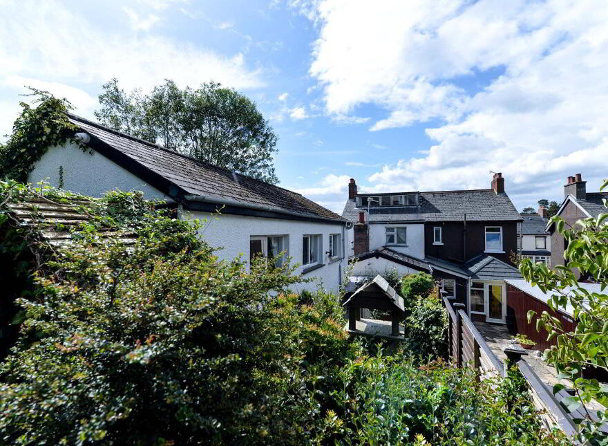 30 Reaville Park, Dundonald, Belfast, BT16 2AR