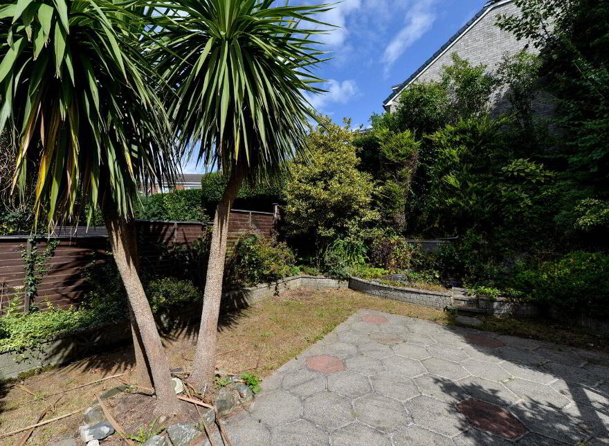 30 Reaville Park, Dundonald, Belfast, BT16 2AR