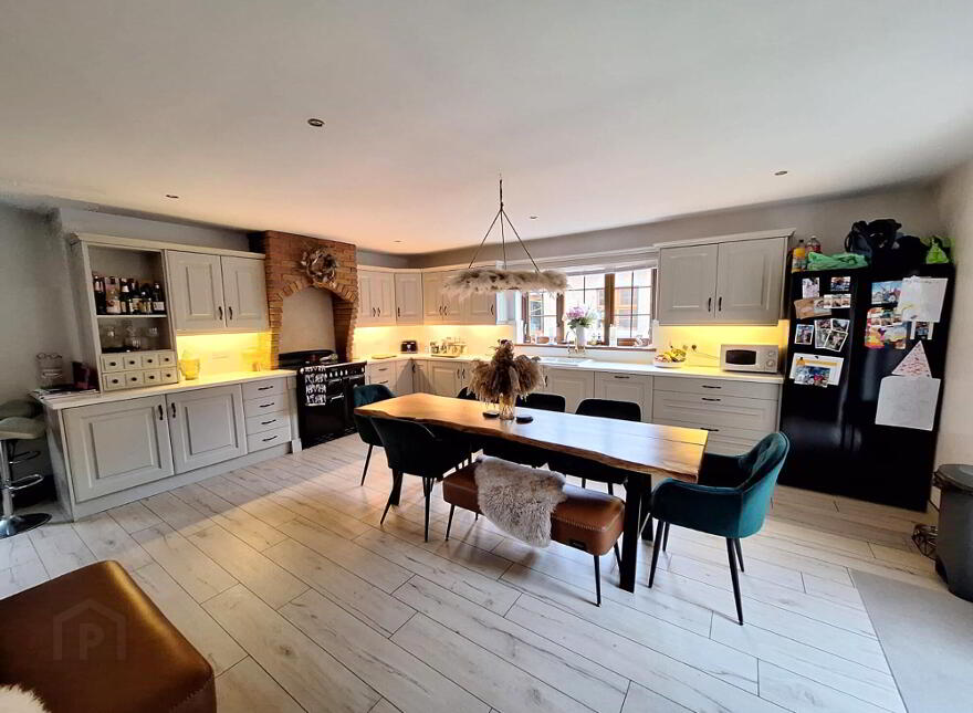 65 Ballinlea Road, Ballycastle, BT54 6NN