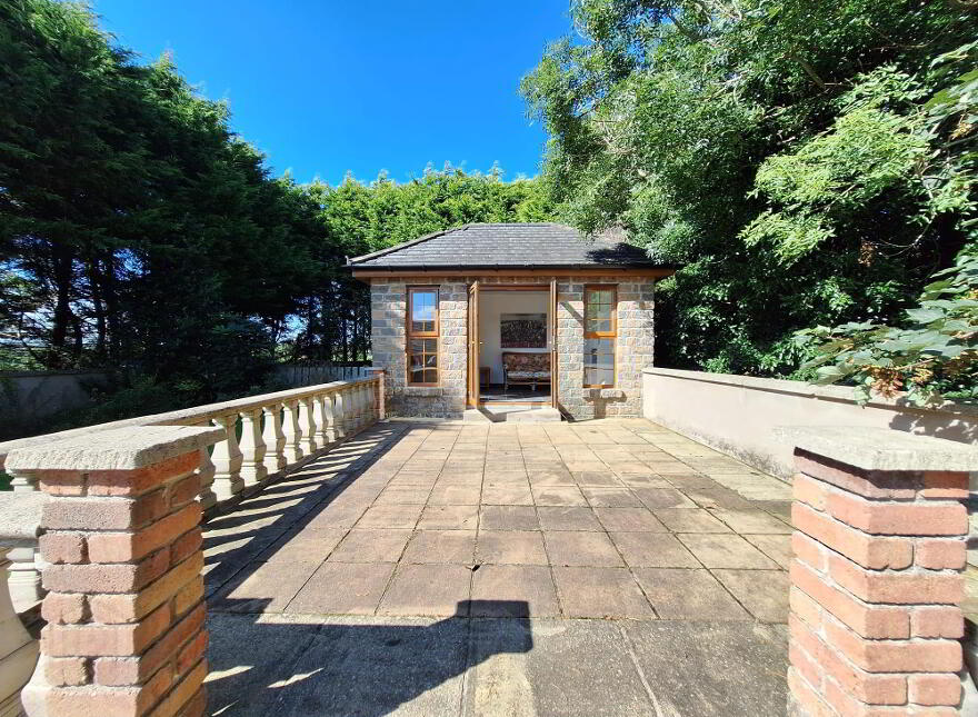 65 Ballinlea Road, Ballycastle, BT54 6NN
