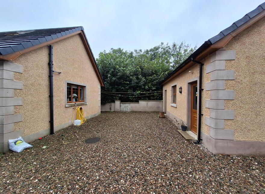 65 Ballinlea Road, Ballycastle, BT54 6NN
