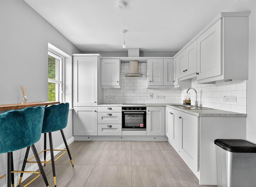Apt 6, 18 Highgrove Meadows, Belfast, BT13 3FX