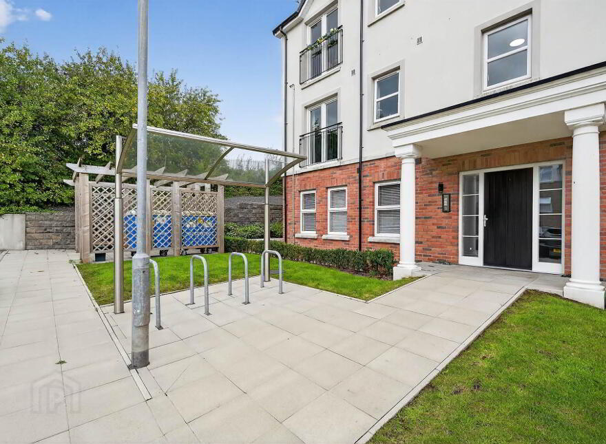 Apt 6, 18 Highgrove Meadows, Belfast, BT13 3FX